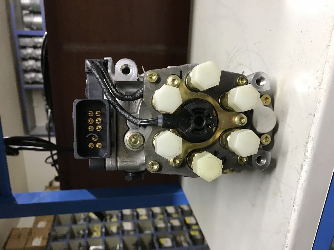 Bosch 2018 51965010612 MAN - Pompă de combustibil pentru Camion: Foto 2 Bosch 2018 51965010612 MAN - Pompă de combustibil pentru Camion: Foto 2