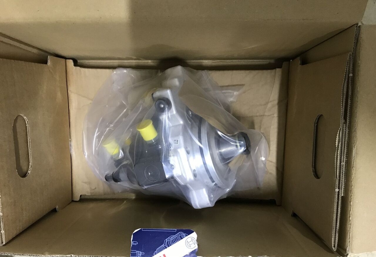 Bosch 2018 6C46 Ford CARGO truck - Pompă de combustibil pentru Camion: Foto 1 Bosch 2018 6C46 Ford CARGO truck - Pompă de combustibil pentru Camion: Foto 1