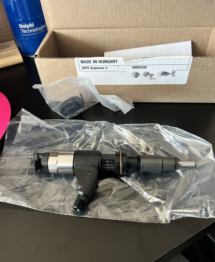 John Deere 2024 095000-6310 John Deere 2008-2024 - Injector pentru Camion: Foto 2 John Deere 2024 095000-6310 John Deere 2008-2024 - Injector pentru Camion: Foto 2