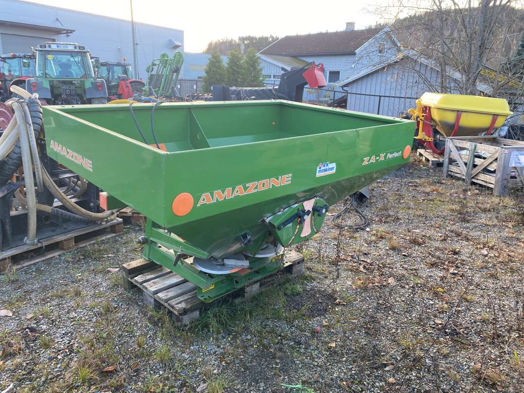 2004 Amazone ZA-X 1402 gjødselspreder - Imprastietor îngrăşăminte: Foto 1 2004 Amazone ZA-X 1402 gjødselspreder - Imprastietor îngrăşăminte: Foto 1