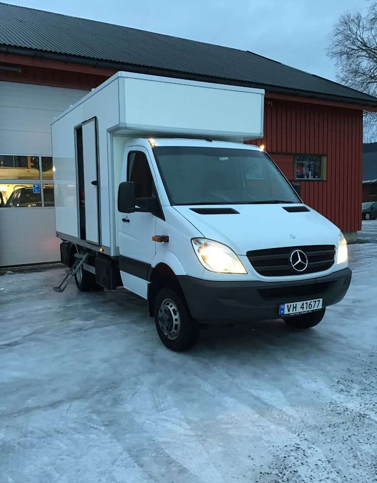 2012 Mercedes-Benz Sprinter EU-GODKJENT SVÆRT LAV KM! - Camion furgon: Foto 2 2012 Mercedes-Benz Sprinter EU-GODKJENT SVÆRT LAV KM! - Camion furgon: Foto 2
