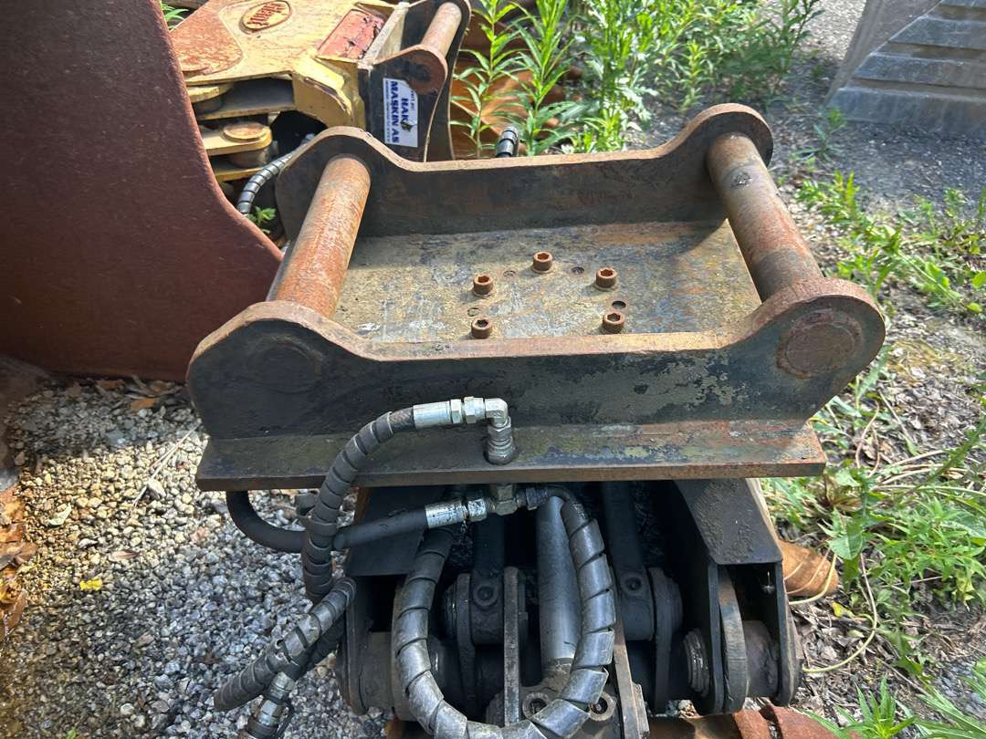 Klype til graver S60 feste - Ataşament pentru Utilaje constructii: Foto 4 Klype til graver S60 feste - Ataşament pentru Utilaje constructii: Foto 4