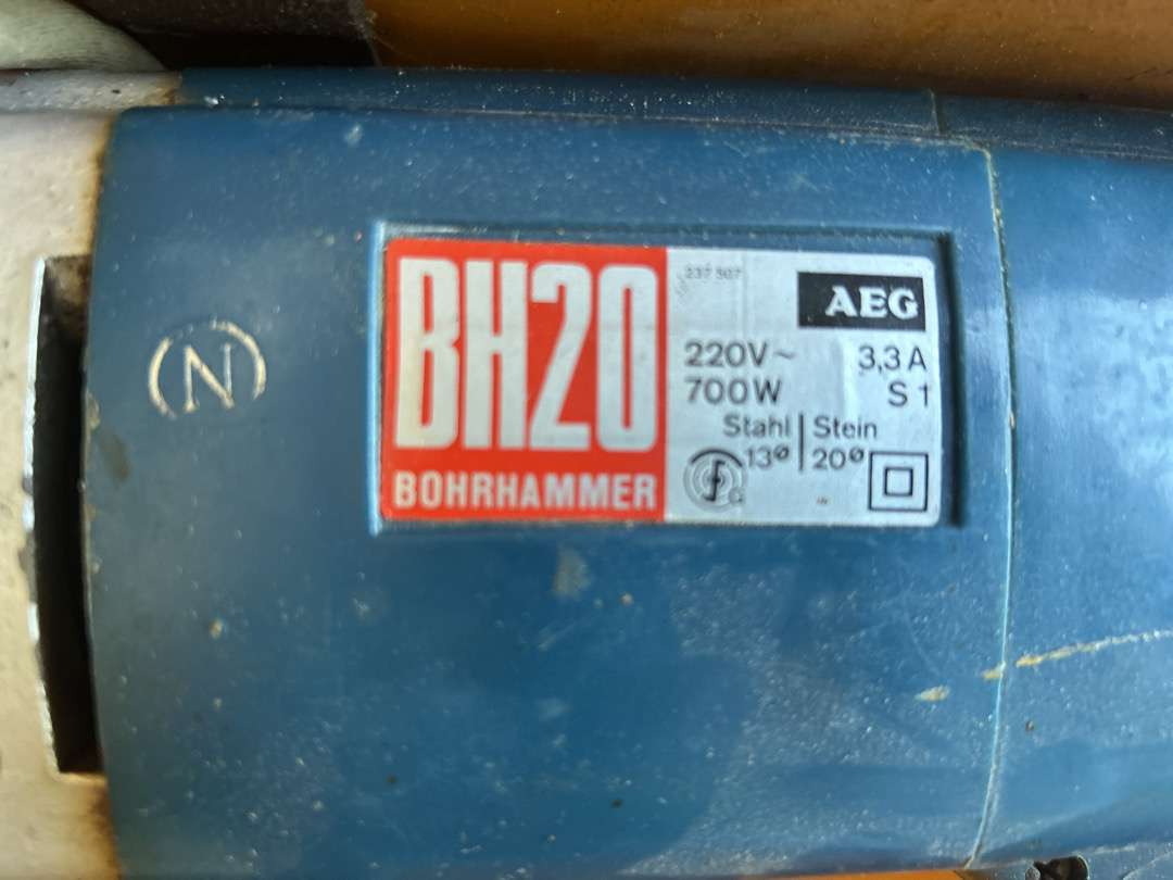 Borhammer fra AEG BH 20 - Echipament de atelier: Foto 2 Borhammer fra AEG BH 20 - Echipament de atelier: Foto 2