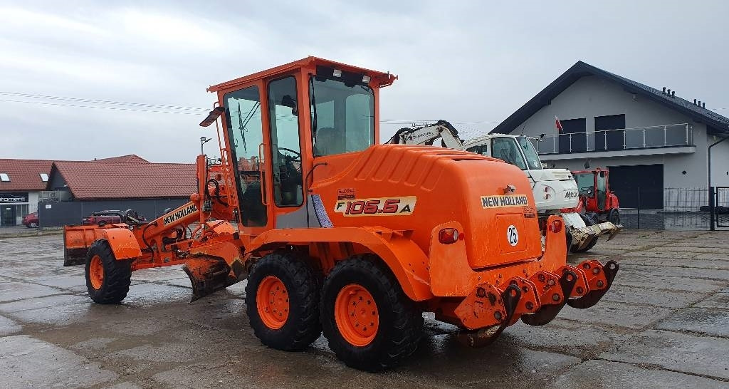 New Holland F 106.6 A - Autogreder: Foto 2 New Holland F 106.6 A - Autogreder: Foto 2