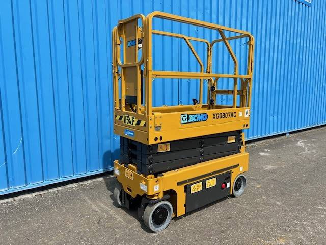 XCMG XG 0807 AC | 2025 - Platforma foarfeca: Foto 5 XCMG XG 0807 AC | 2025 - Platforma foarfeca: Foto 5