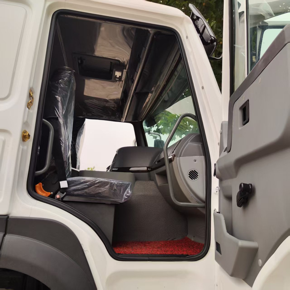 - Cap tractor: Foto 3 - Cap tractor: Foto 3