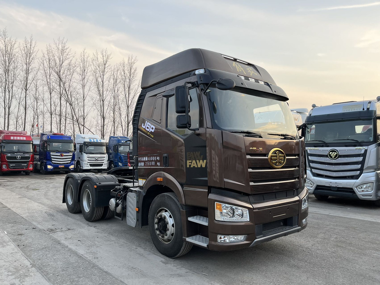 FAW J6P - Cap tractor: Foto 3 FAW J6P - Cap tractor: Foto 3