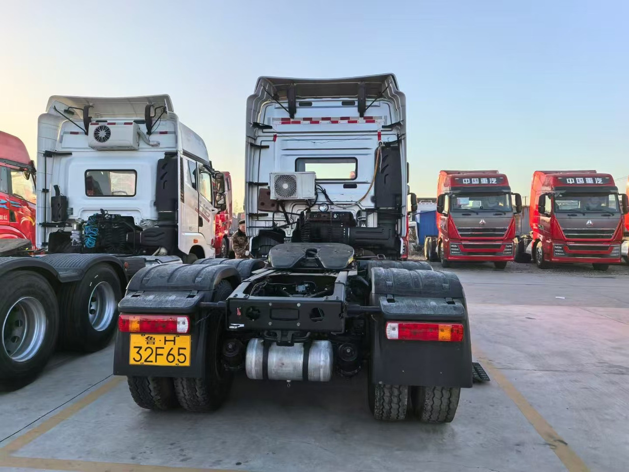 FAW JH6 - Cap tractor: Foto 5 FAW JH6 - Cap tractor: Foto 5