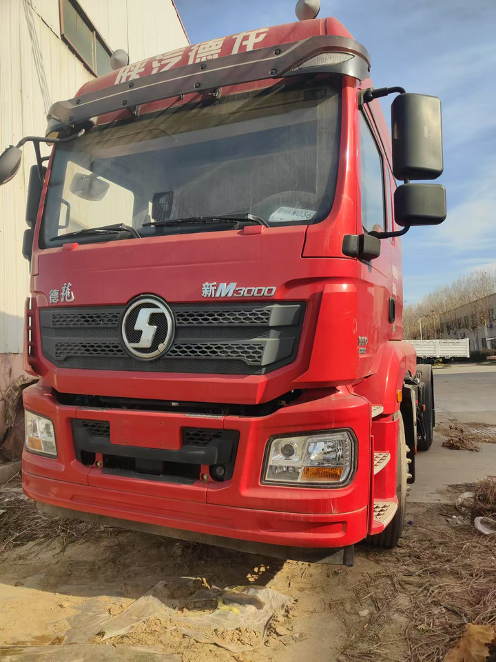 SHACMAN M3000 - Cap tractor: Foto 2 SHACMAN M3000 - Cap tractor: Foto 2