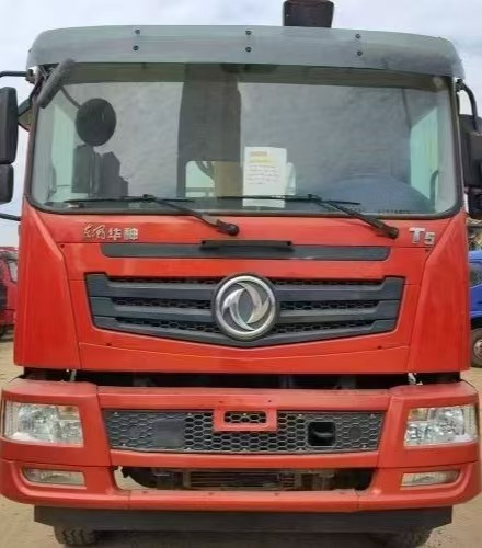 DONGFENG - Camion cu macara: Foto 3 DONGFENG - Camion cu macara: Foto 3