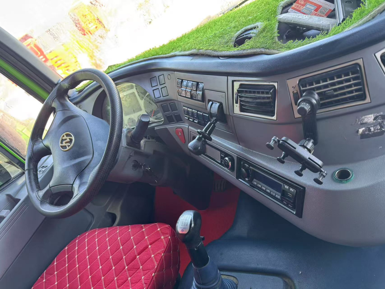 GENLVON - Camion basculantă: Foto 3 GENLVON - Camion basculantă: Foto 3