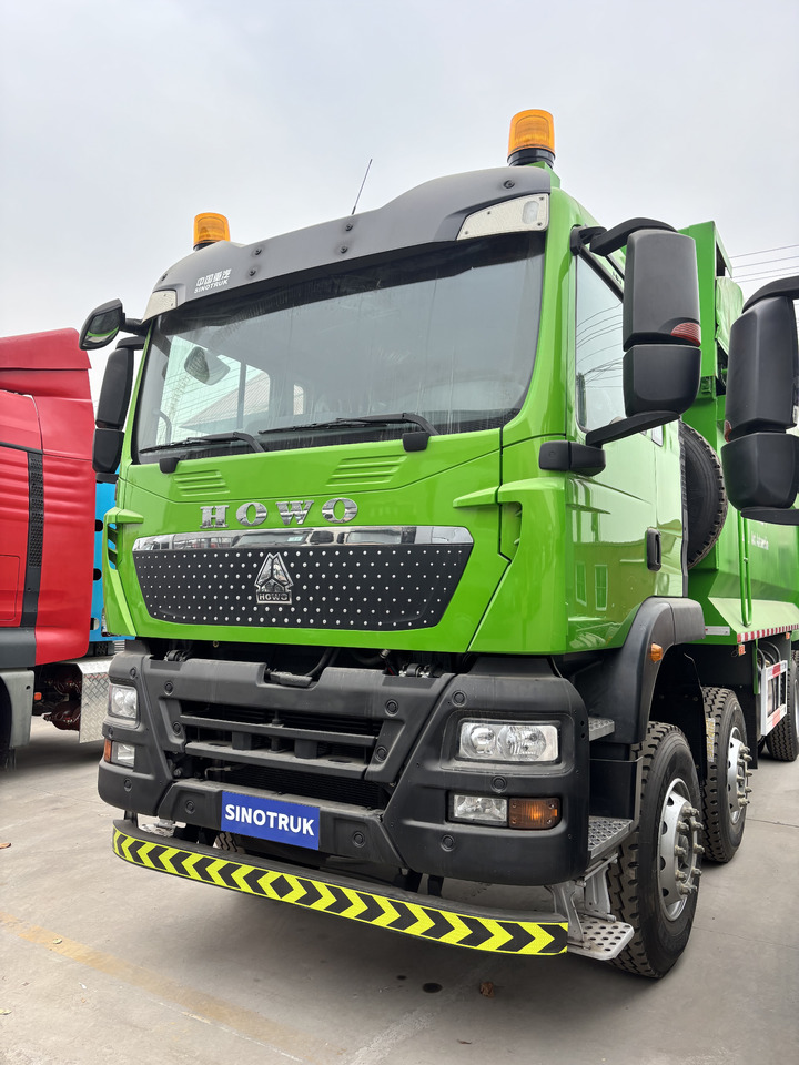 SINOTRUCK HOWO - Camion basculantă: Foto 1 SINOTRUCK HOWO - Camion basculantă: Foto 1