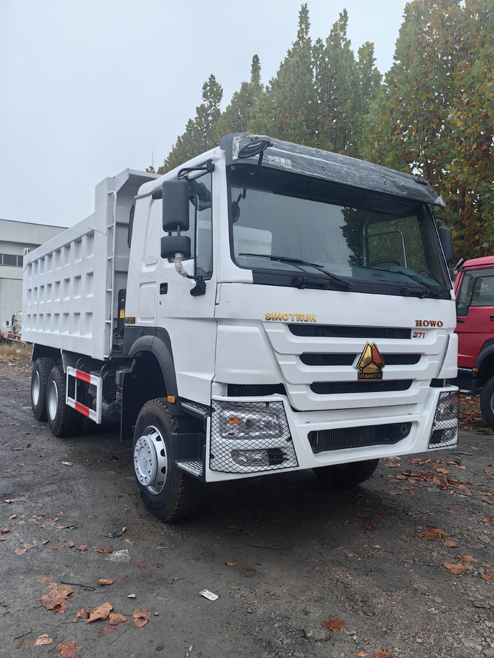 SINOTRUCK HOWO - Camion basculantă: Foto 2 SINOTRUCK HOWO - Camion basculantă: Foto 2