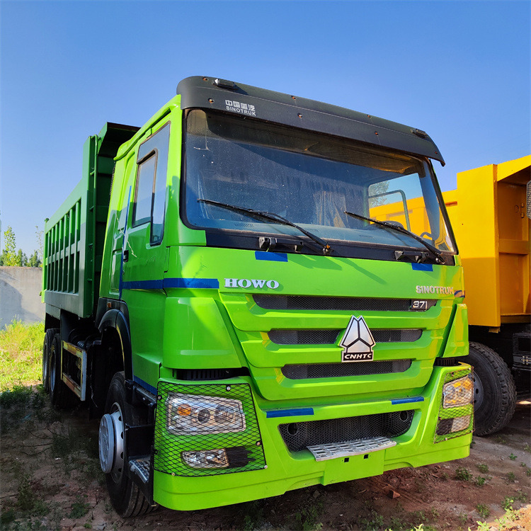 Sinotruck HOWO - Camion basculantă: Foto 2 Sinotruck HOWO - Camion basculantă: Foto 2
