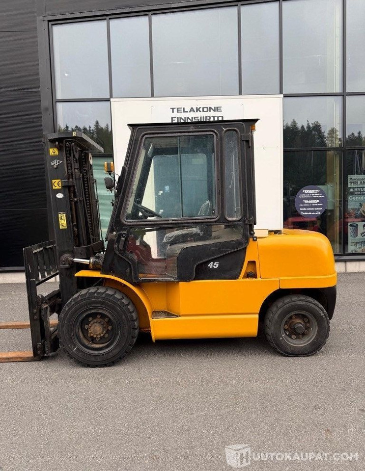 Hangcha CPCD45HW19 Trukki, Lempäälä - Electrostivuitor: Foto 2 Hangcha CPCD45HW19 Trukki, Lempäälä - Electrostivuitor: Foto 2