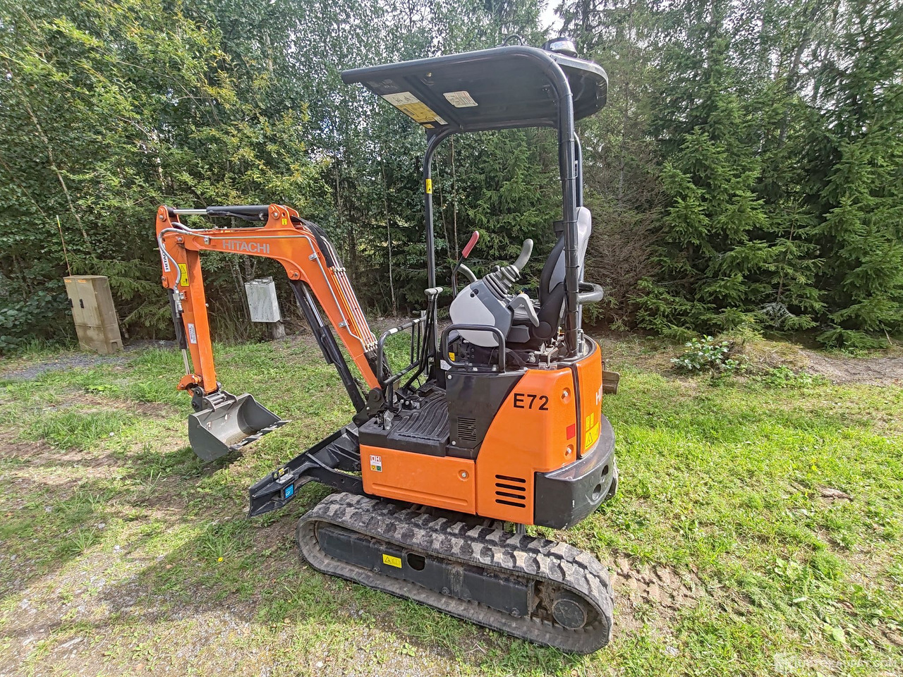 Hitachi ZX19U, reilu 90H ajettu, 2016., Eurajoki - Mini excavator: Foto 5 Hitachi ZX19U, reilu 90H ajettu, 2016., Eurajoki - Mini excavator: Foto 5