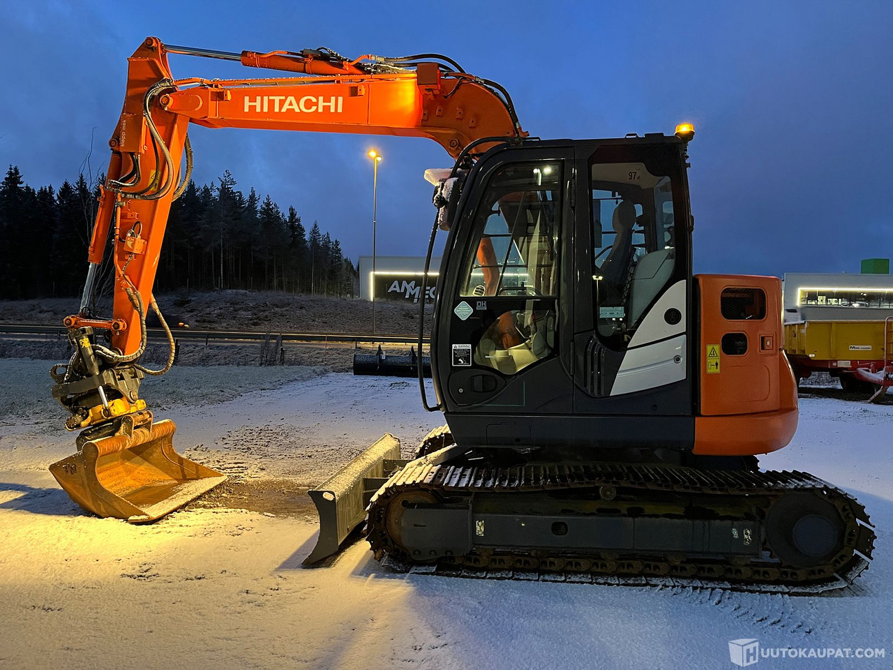 Hitachi ZX85US-5, vm. 2014, 3 kauhaa, Pirkkala - Mini excavator: Foto 2 Hitachi ZX85US-5, vm. 2014, 3 kauhaa, Pirkkala - Mini excavator: Foto 2