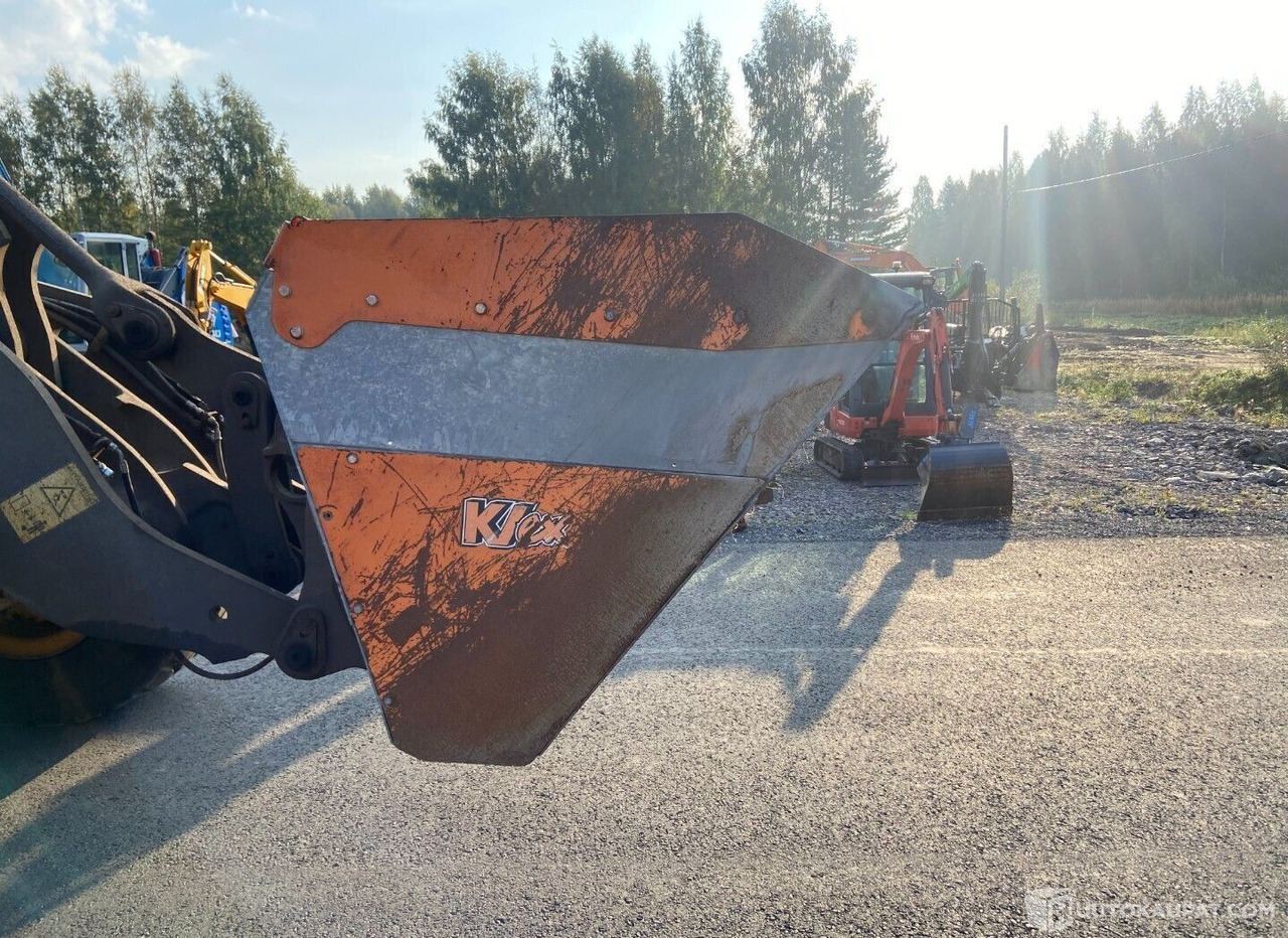 KVex TH2000 hiekoituskauha, Virrat - Sararita: Foto 4 KVex TH2000 hiekoituskauha, Virrat - Sararita: Foto 4