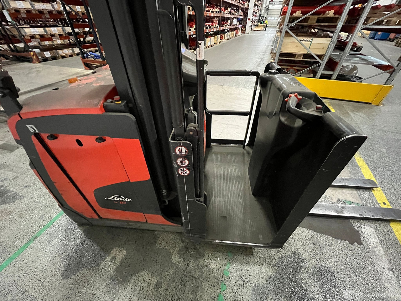 Linde V10-02, 2018, vain 573h ajettu, Tampere - Stivuitorul selector: Foto 2 Linde V10-02, 2018, vain 573h ajettu, Tampere - Stivuitorul selector: Foto 2