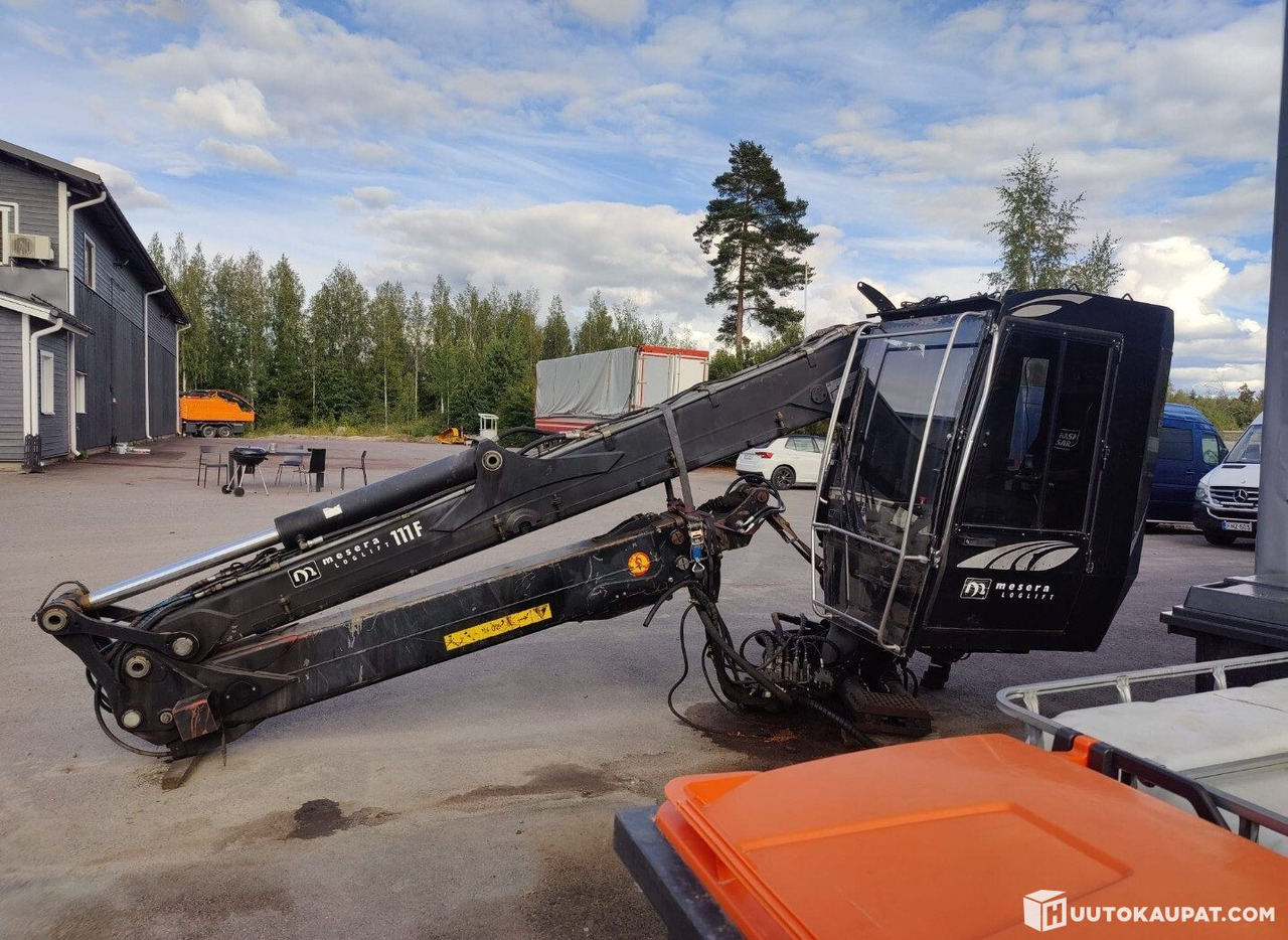 Loglift Mesera / Loglift F111FT Electrically operated log loader crane, 2011, 9,000 h, Hämeenlinna - Macara montată: Foto 1 Loglift Mesera / Loglift F111FT Electrically operated log loader crane, 2011, 9,000 h, Hämeenlinna - Macara montată: Foto 1