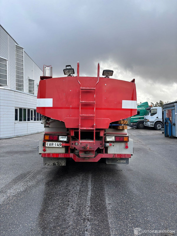 Sisu säiliöauto, 1983, Vantaa - Camion cisternă, Autospeciala de stins incendii: Foto 5 Sisu säiliöauto, 1983, Vantaa - Camion cisternă, Autospeciala de stins incendii: Foto 5