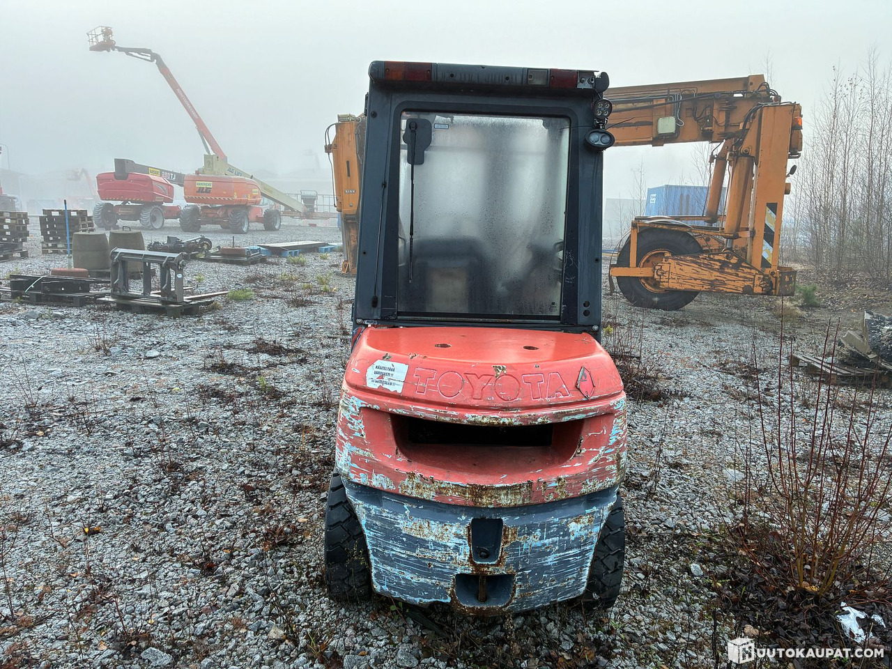 Toyota 02-7FDF30, 2004 Forklift, Lieto - Stivuitor diesel: Foto 4 Toyota 02-7FDF30, 2004 Forklift, Lieto - Stivuitor diesel: Foto 4