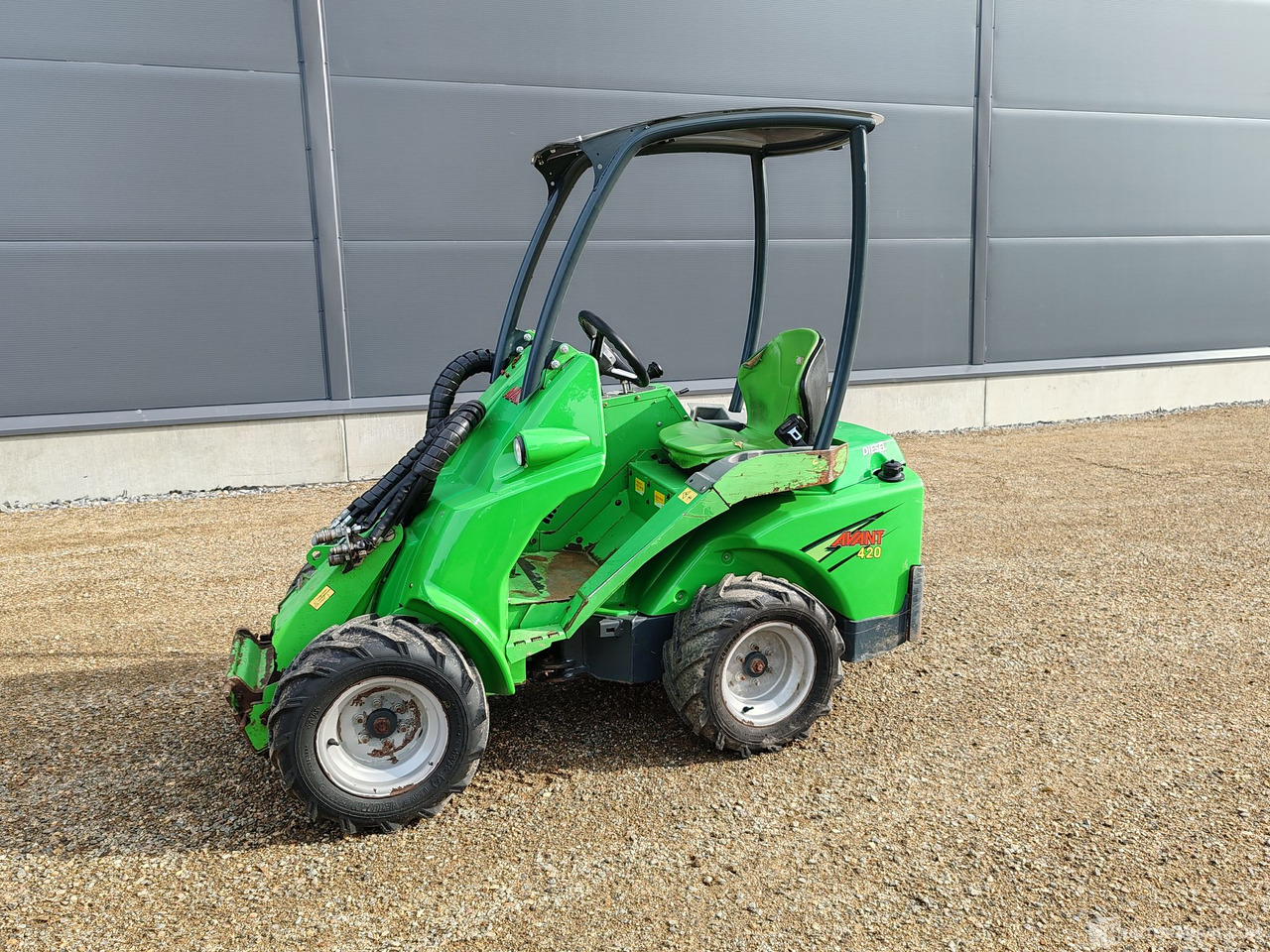 Utilaje agricole Avant 420 ROPS, 2010, Juva: Foto 1