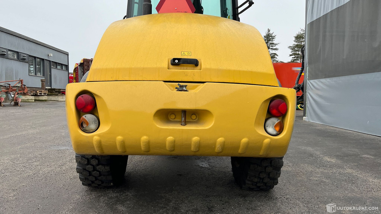 New Holland W80 TC HIGHSP, 2008, pyöräkuormaaja, Seinäjoki - Utilaje agricole: Foto 3 New Holland W80 TC HIGHSP, 2008, pyöräkuormaaja, Seinäjoki - Utilaje agricole: Foto 3