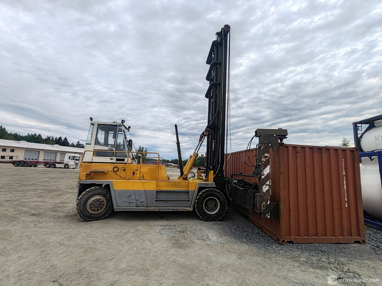 Valmet TD5ECR kontinkäsittelytrukki, 1993, Huittinen - Utilaje constructii: Foto 1 Valmet TD5ECR kontinkäsittelytrukki, 1993, Huittinen - Utilaje constructii: Foto 1