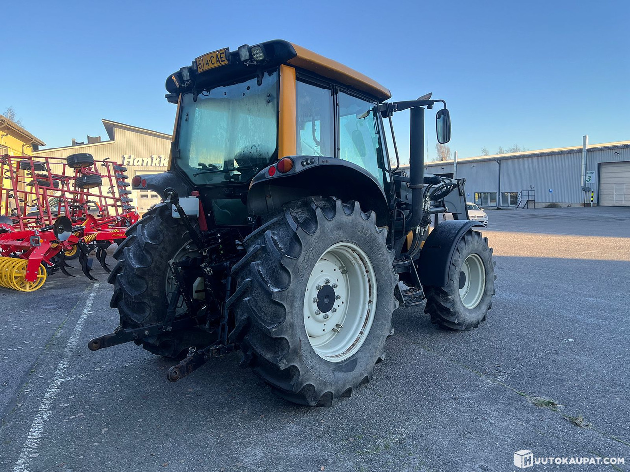 Valtra N92, tractor with loader, 5,120 h, 2010, Salo - Tractor agricol: Foto 5 Valtra N92, tractor with loader, 5,120 h, 2010, Salo - Tractor agricol: Foto 5