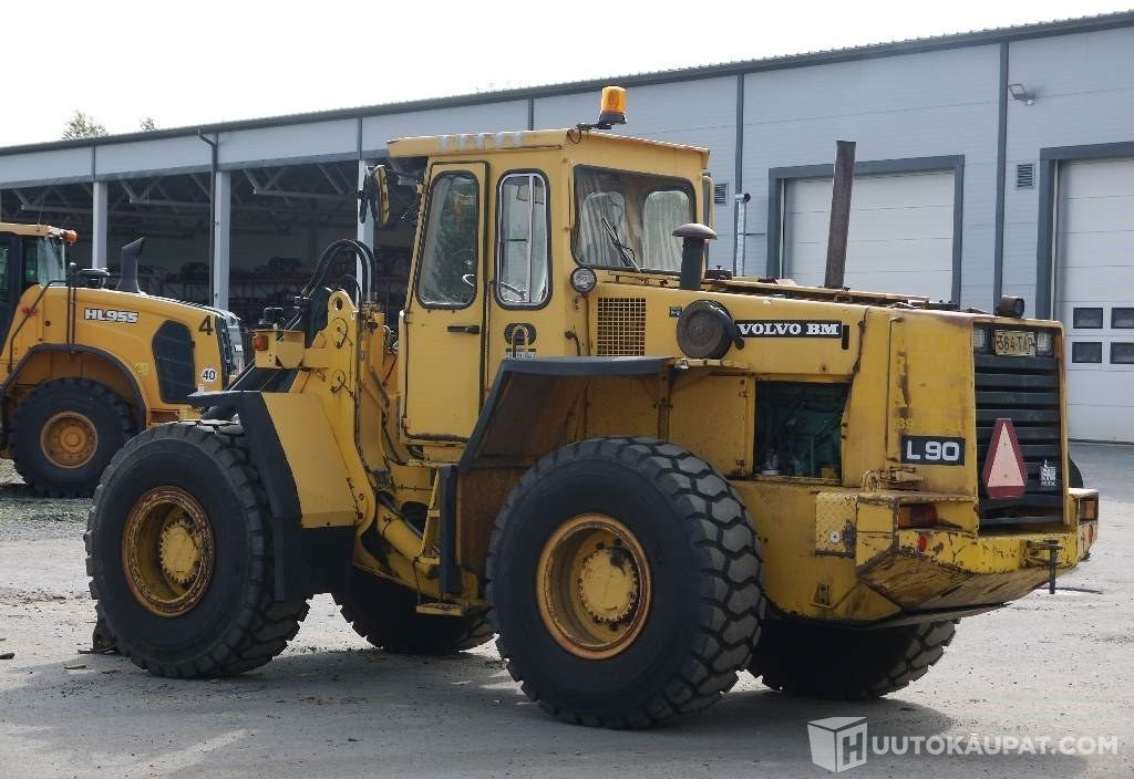 Volvo L 90, 1988, 30 268 h Pyöräkuormaja, Humppila - Încărcător frontal pe pneuri: Foto 4 Volvo L 90, 1988, 30 268 h Pyöräkuormaja, Humppila - Încărcător frontal pe pneuri: Foto 4