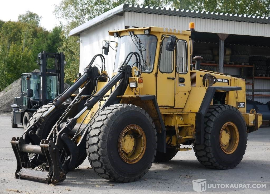 Volvo L 90, 1988, 30 268 h Pyöräkuormaja, Humppila - Încărcător frontal pe pneuri: Foto 1 Volvo L 90, 1988, 30 268 h Pyöräkuormaja, Humppila - Încărcător frontal pe pneuri: Foto 1