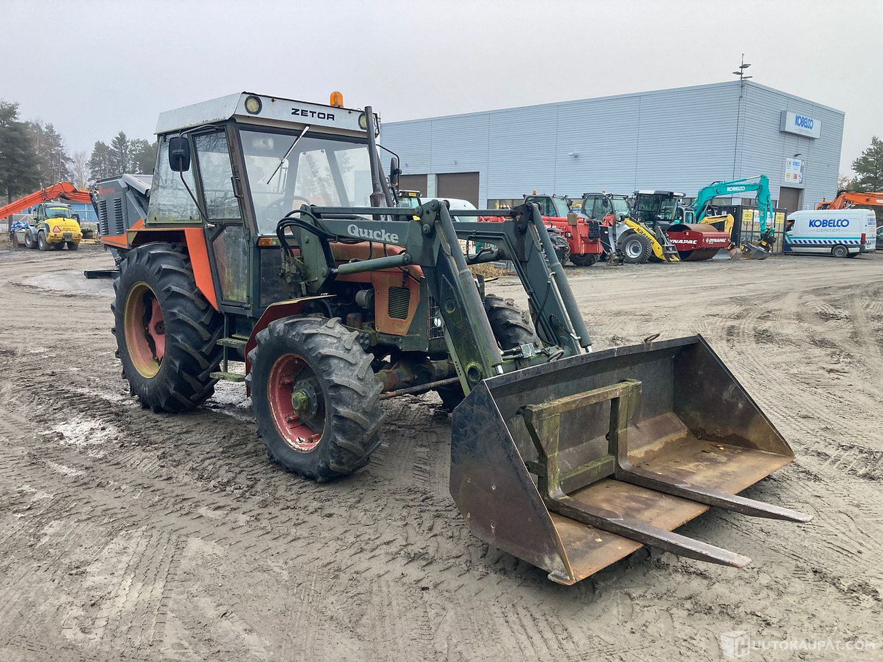 Zetor 7245, Nelivetotraktori, 1985, Marginaaliverollinen, Seinäjoki - Tractor agricol: Foto 5 Zetor 7245, Nelivetotraktori, 1985, Marginaaliverollinen, Seinäjoki - Tractor agricol: Foto 5