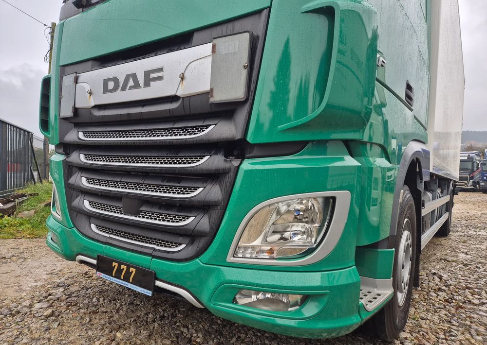 DAF XF ORYGINALNY PRZEBIEG z Niemiec / TANDEM ZESTAW PRZEJAZDOWY Z WINDĄ - Camion furgon: Foto 5 DAF XF ORYGINALNY PRZEBIEG z Niemiec / TANDEM ZESTAW PRZEJAZDOWY Z WINDĄ - Camion furgon: Foto 5