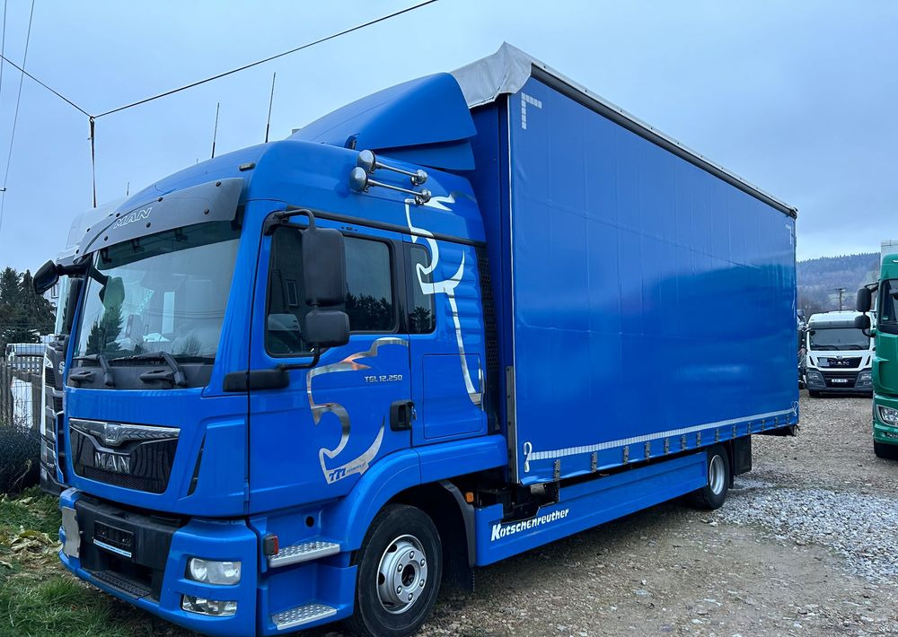 MAN TGL 12.250 cena za ZESTAW TANDEM UNIKAT przebieg z Niemiec MANUAL HAK / EURO 6 / przyczepa zestaw jumbo / opony 80% - Camion cu prelată: Foto 1 MAN TGL 12.250 cena za ZESTAW TANDEM UNIKAT przebieg z Niemiec MANUAL HAK / EURO 6 / przyczepa zestaw jumbo / opony 80% - Camion cu prelată: Foto 1