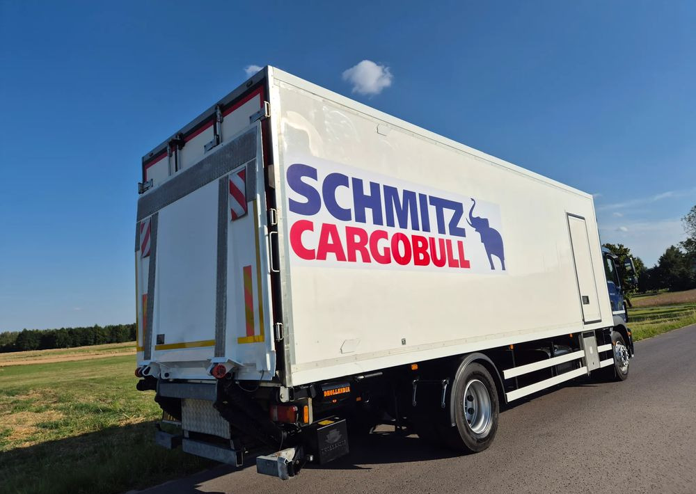 MAN TGM 18.250 Carrier 1950 D/E z Holandii / TOP STAN / 7.5m / 18 palet / winda + drzwi boczne / OKAZJA - Camion frigider: Foto 5 MAN TGM 18.250 Carrier 1950 D/E z Holandii / TOP STAN / 7.5m / 18 palet / winda + drzwi boczne / OKAZJA - Camion frigider: Foto 5