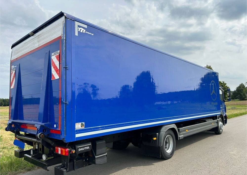 Mercedes-Benz Atego 1524 Z Niemiec 8.65m TOP 2018 Przód i tył na poduszkach 15t DMC / TOP STAN - Camion furgon: Foto 3 Mercedes-Benz Atego 1524 Z Niemiec 8.65m TOP 2018 Przód i tył na poduszkach 15t DMC / TOP STAN - Camion furgon: Foto 3