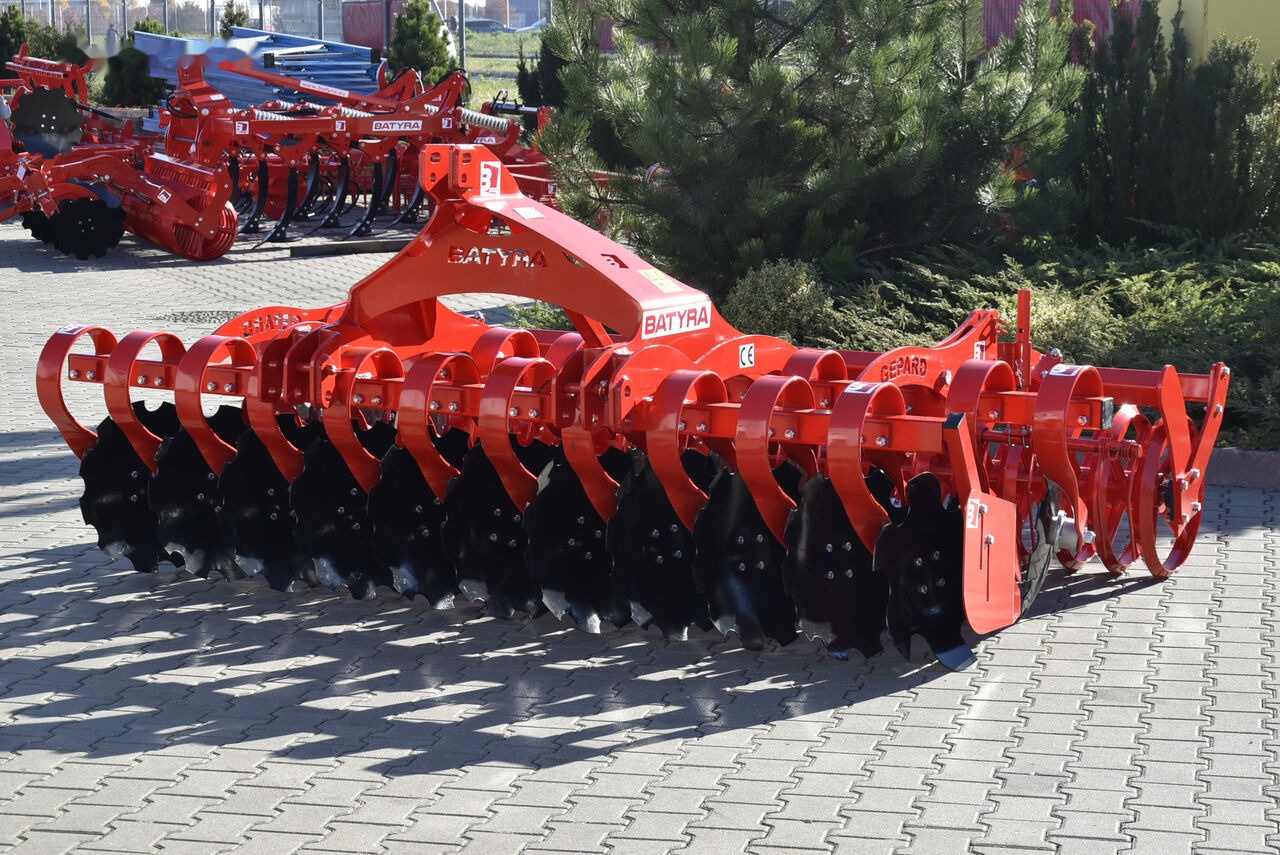 New Batyra Gepard 5,0m składana hydraulicznie - Grapă cu discuri: Foto 1 New Batyra Gepard 5,0m składana hydraulicznie - Grapă cu discuri: Foto 1