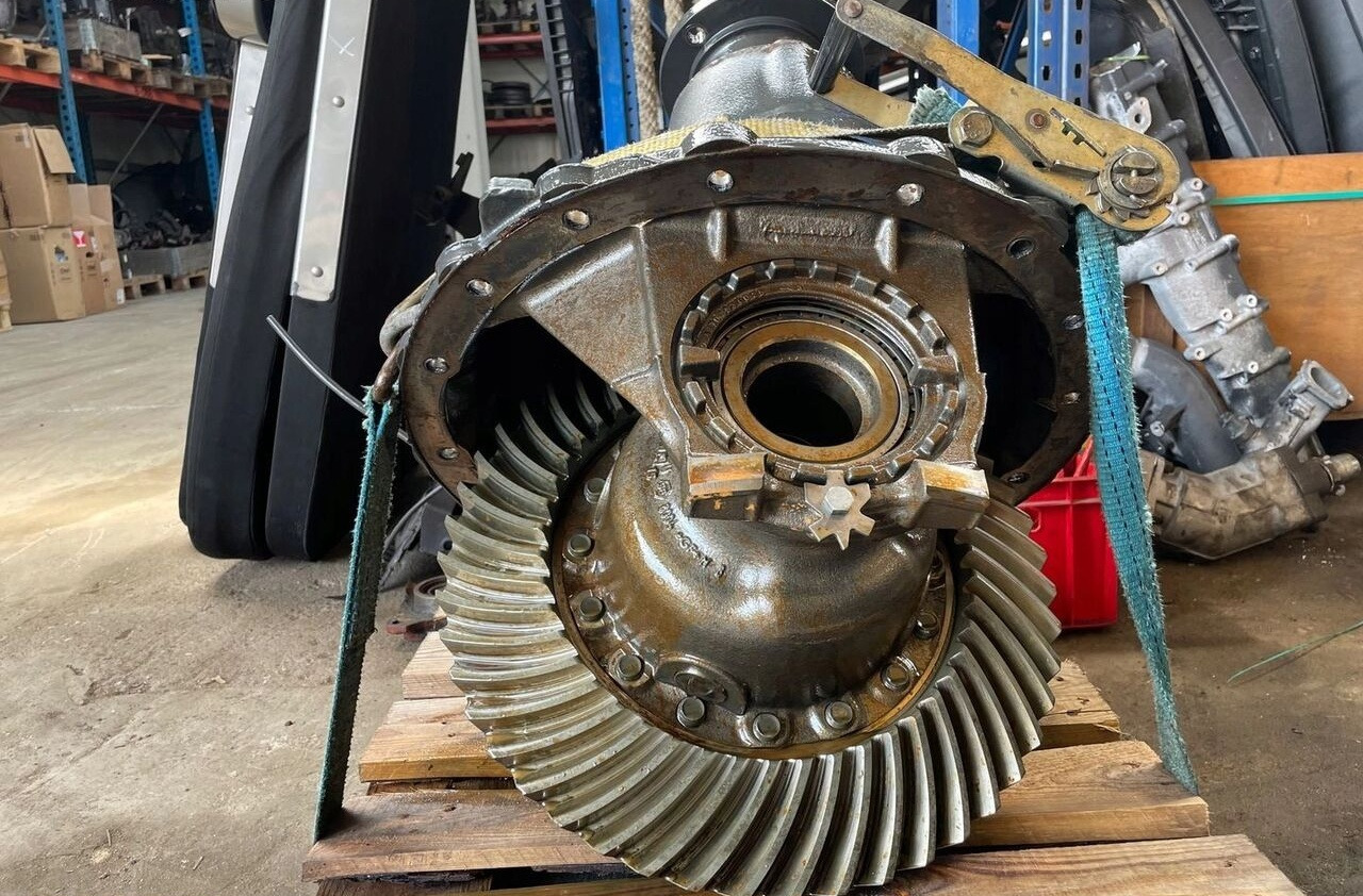 Mercedes-Benz ACTROS MP 4 2,611 R440-13 truck - Axă spate pentru Camion: Foto 5 Mercedes-Benz ACTROS MP 4 2,611 R440-13 truck - Axă spate pentru Camion: Foto 5