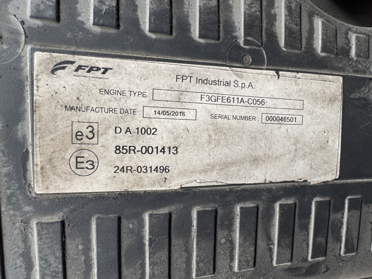 IVECO STRALIS HI-WAY - Piesă de schimb: Foto 4 IVECO STRALIS HI-WAY - Piesă de schimb: Foto 4