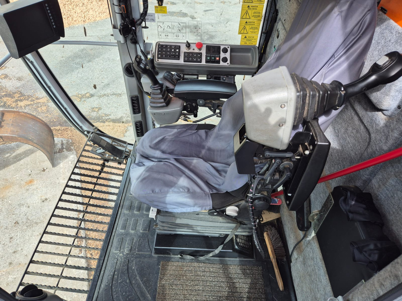 Mantsinen 90M - Echipament portuar: Foto 2 Mantsinen 90M - Echipament portuar: Foto 2