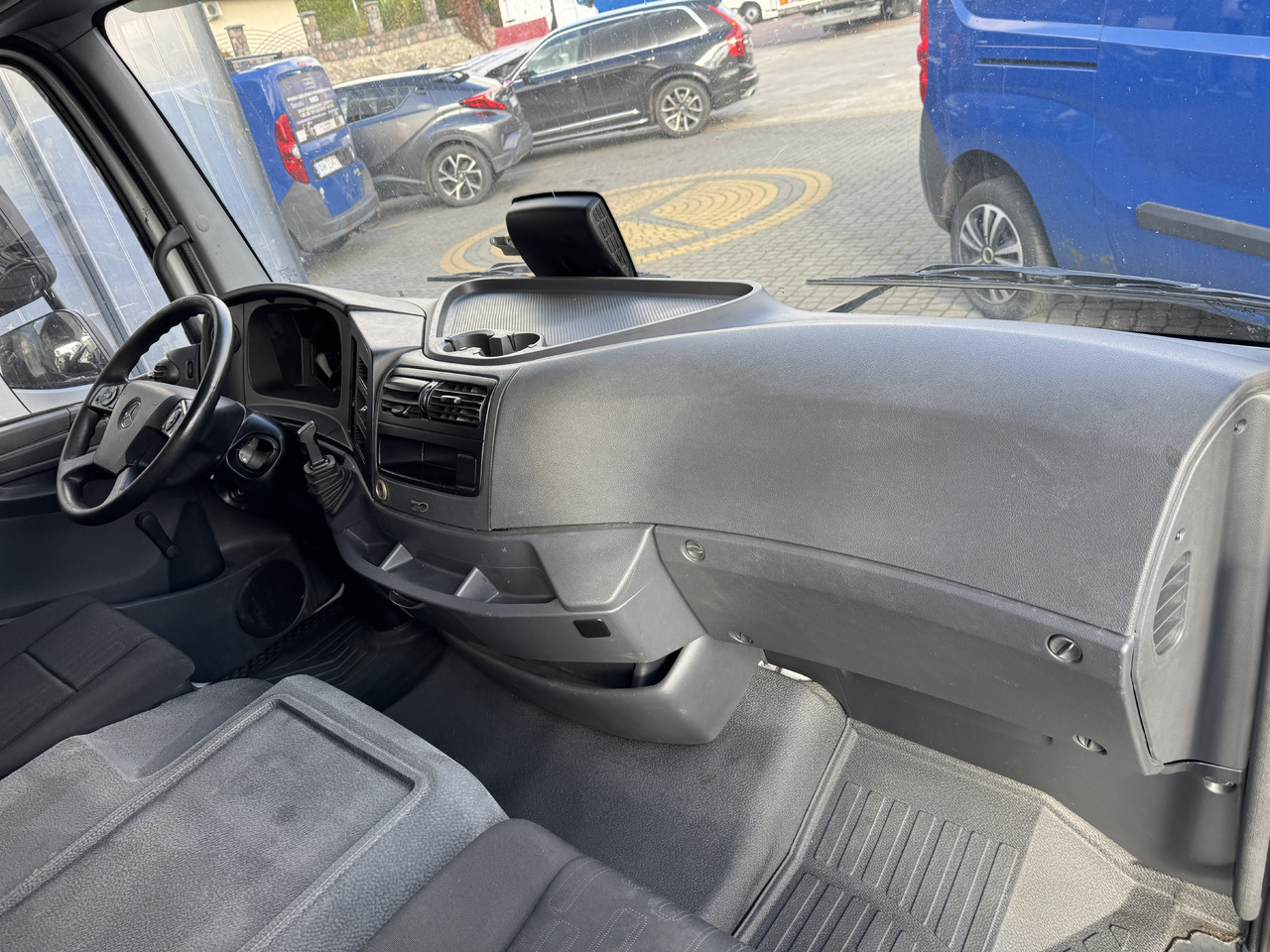 Mercedes Atego Axor - Cabină și interior: Foto 3 Mercedes Atego Axor - Cabină și interior: Foto 3
