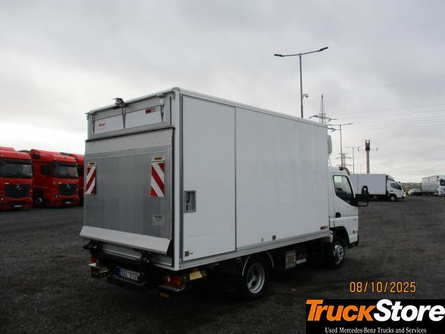 FUSO Canter 3C15 - Autoutilitară box: Foto 2 FUSO Canter 3C15 - Autoutilitară box: Foto 2