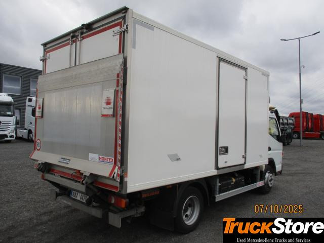 FUSO Canter 7C18 - Autoutilitară frigorifica: Foto 3 FUSO Canter 7C18 - Autoutilitară frigorifica: Foto 3