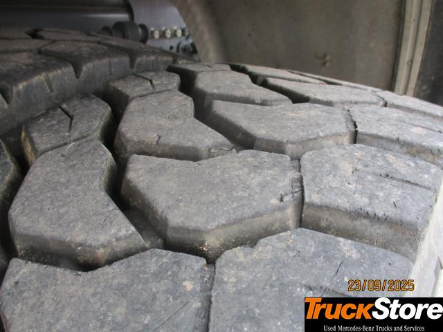 Mercedes-Benz Arocs 3351 K - Camion basculantă: Foto 5 Mercedes-Benz Arocs 3351 K - Camion basculantă: Foto 5