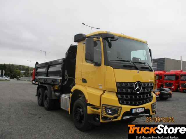 Mercedes-Benz Arocs 3351 K - Camion basculantă: Foto 2 Mercedes-Benz Arocs 3351 K - Camion basculantă: Foto 2