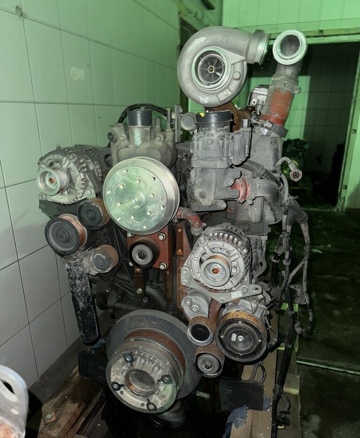 Deutz TTCD 7.8 L6 - Motor pentru Excavator: Foto 1 Deutz TTCD 7.8 L6 - Motor pentru Excavator: Foto 1