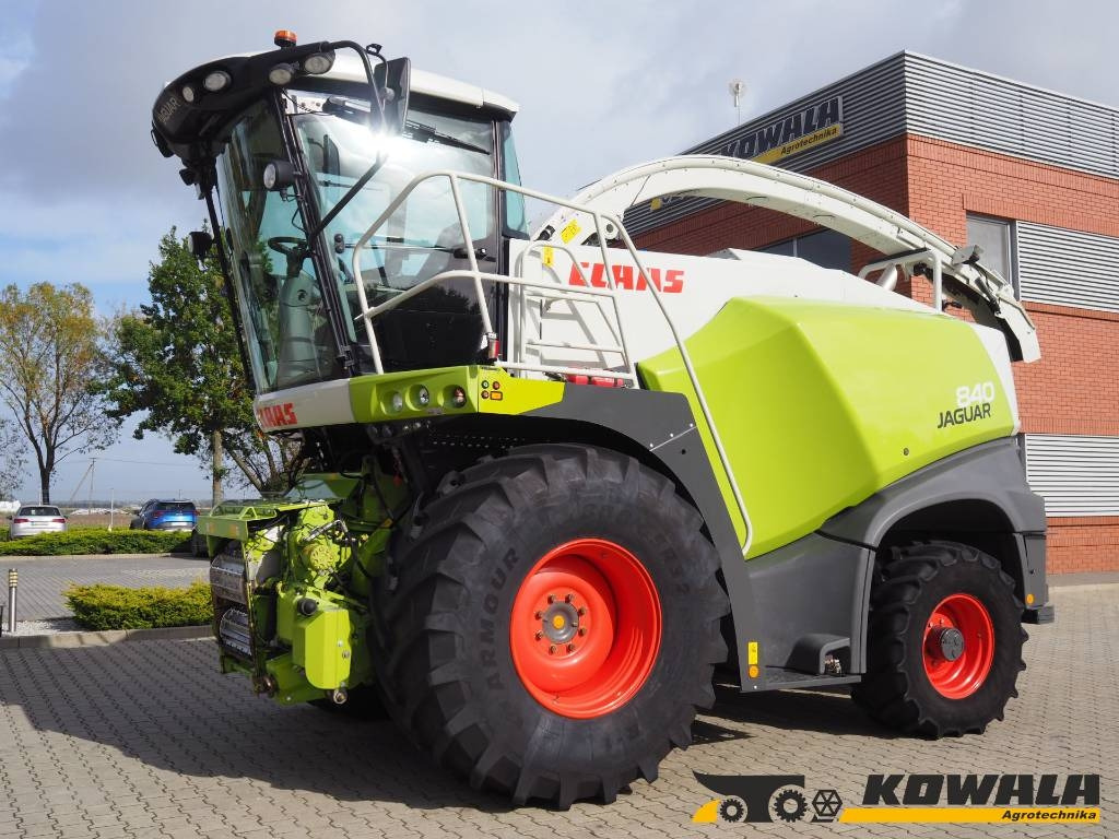 Claas Jaguar 840 4x4  - Combină de Recoltat Furaj: Foto 1 Claas Jaguar 840 4x4  - Combină de Recoltat Furaj: Foto 1