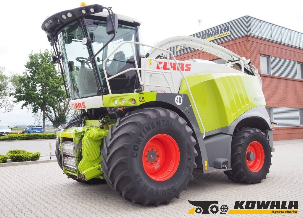 Claas Jaguar 940 4WD - Combină de Recoltat Furaj: Foto 1 Claas Jaguar 940 4WD - Combină de Recoltat Furaj: Foto 1
