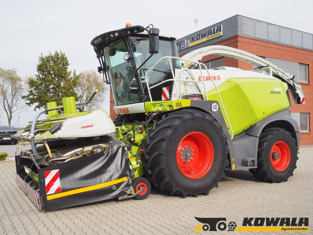 Claas Jaguar 950 4x4 + Orbis 750 - Combină de Recoltat Furaj: Foto 1 Claas Jaguar 950 4x4 + Orbis 750 - Combină de Recoltat Furaj: Foto 1